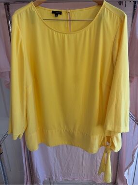 Size 18W Talbots colorful yellow blouse with tie waist